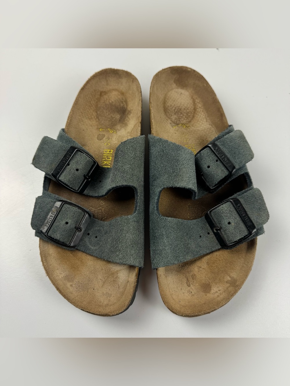 Birkenstock Arizona Grey Suede Leather Sandals Women’s Sz 36 US Sz 5-5.5 Comfort